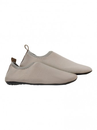 Fredi swim slippers, mourning dove, Lil Atelier