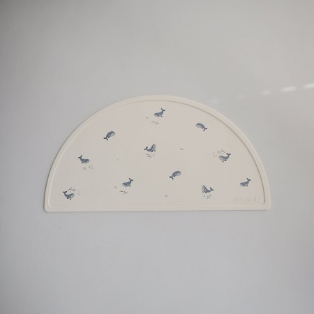 Spisebrikke i silikon, whales, Mushie