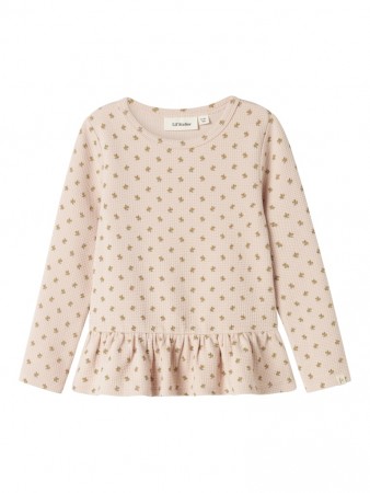 Desma slim top, peach whip, Lil Atelier