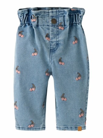 Deva loose emb jeans baby, medium blue, Lil Atelier - FORHÅNDSBESTILLING